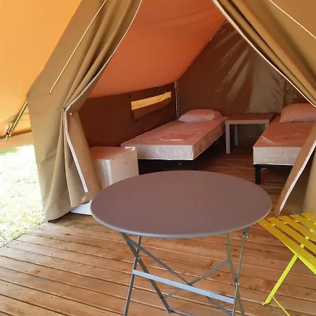Camping De La Miniere Forges-les-Eaux Buitenkant foto